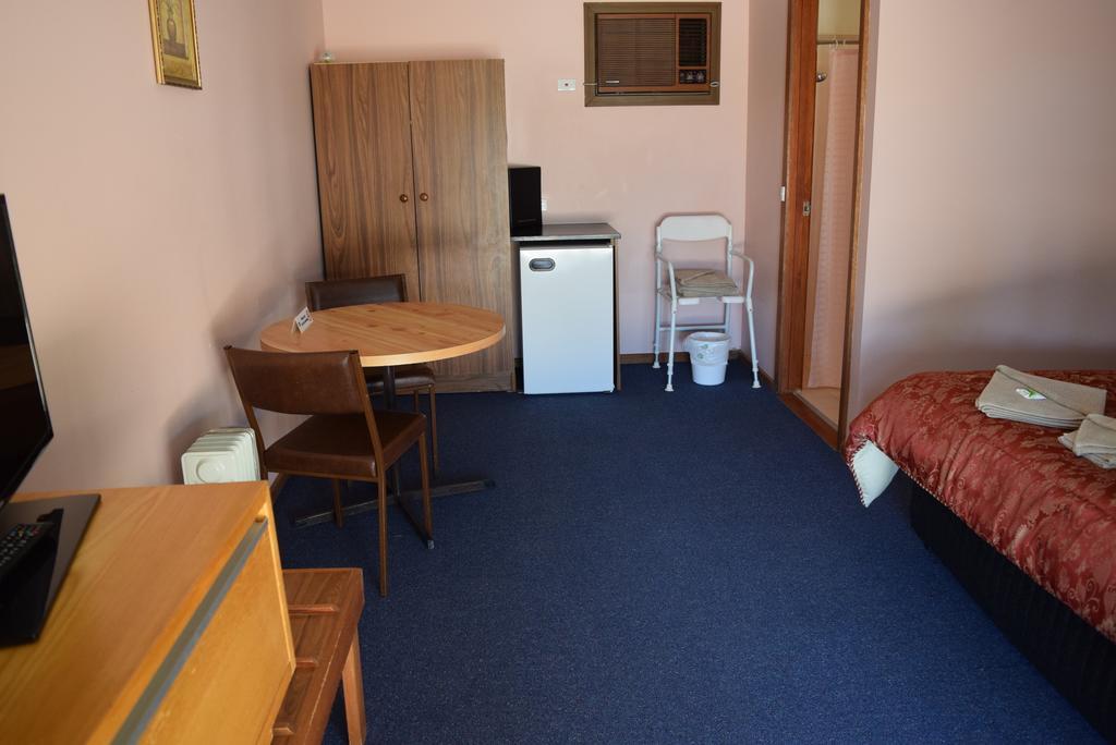 兰德汽车旅馆 Peterborough 客房 照片